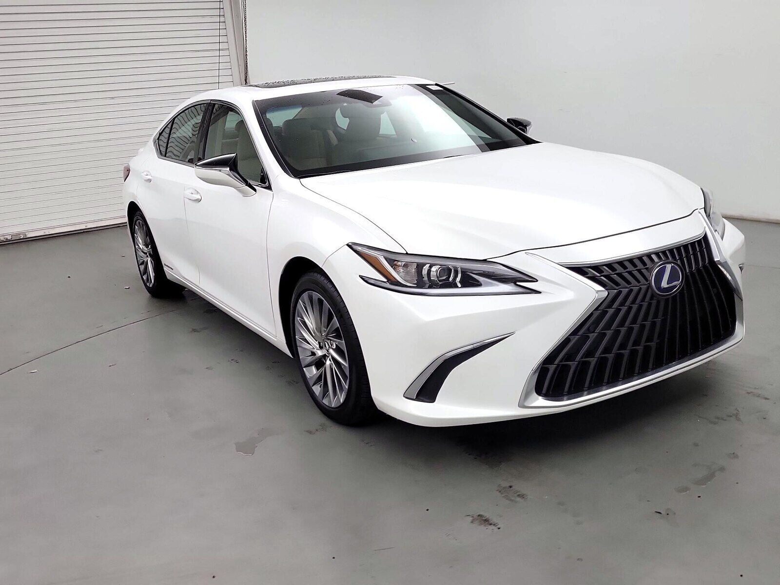 2022 LEXUS ES
