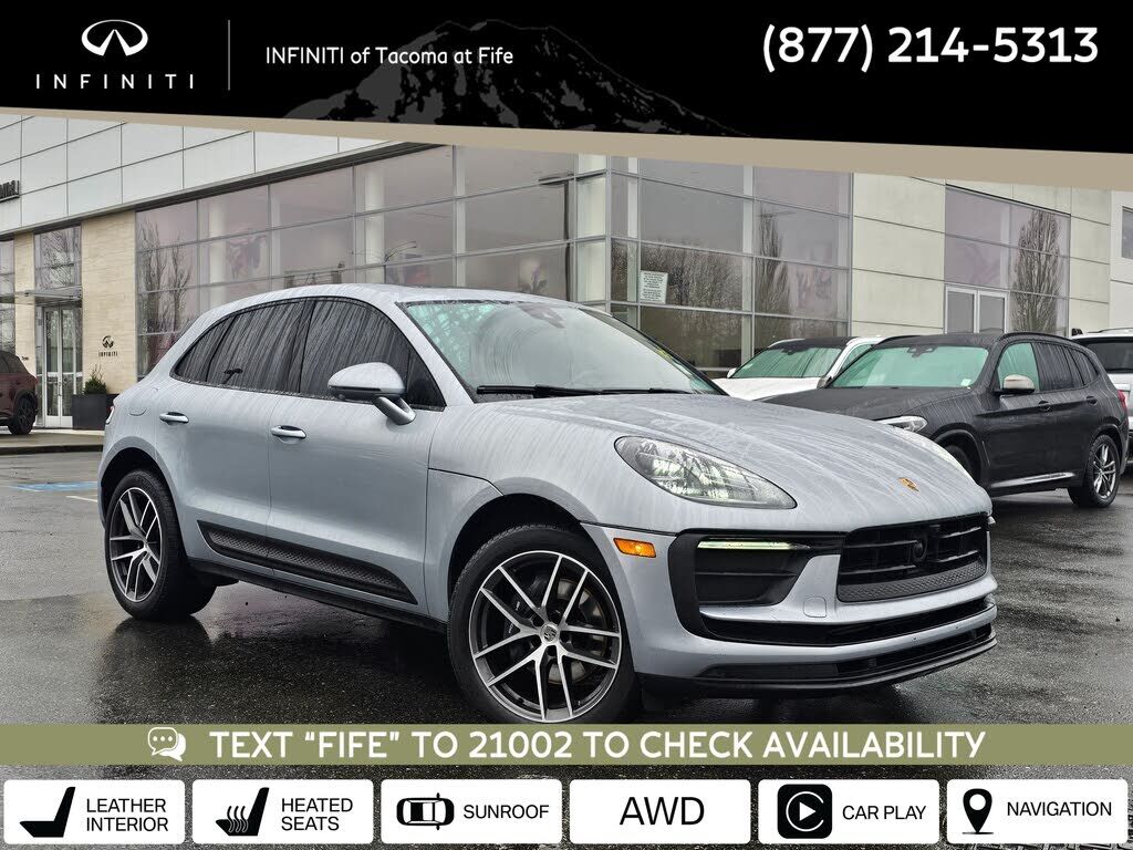 2023 PORSCHE Macan