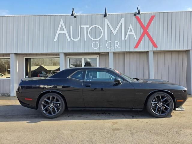 2022 DODGE Challenger
