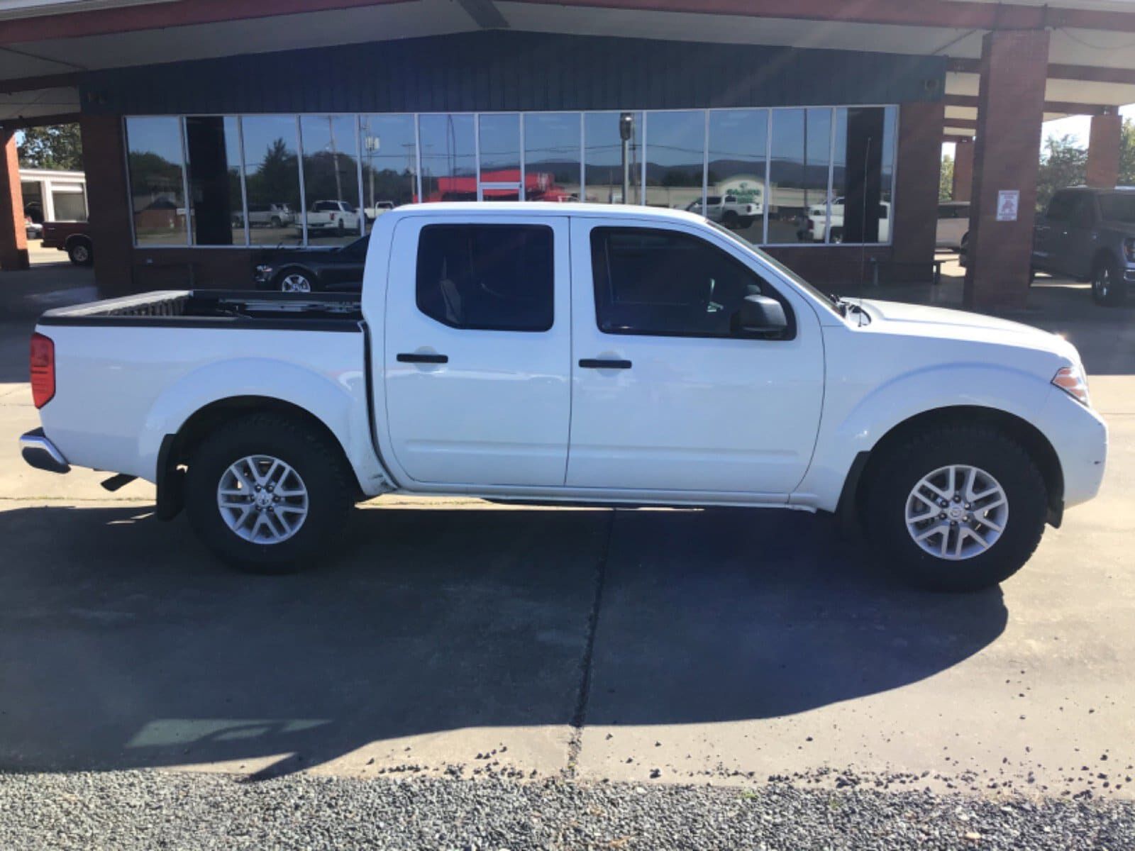 2021 NISSAN Frontier