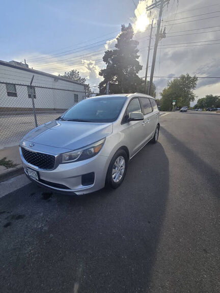 2016 KIA Sedona