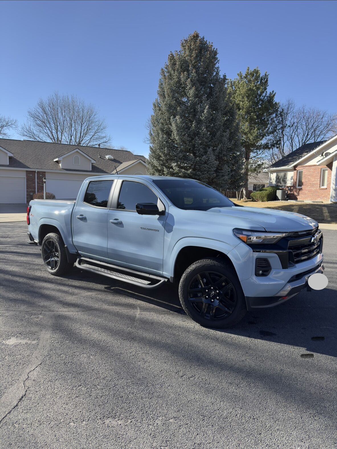 2025 CHEVROLET Colorado