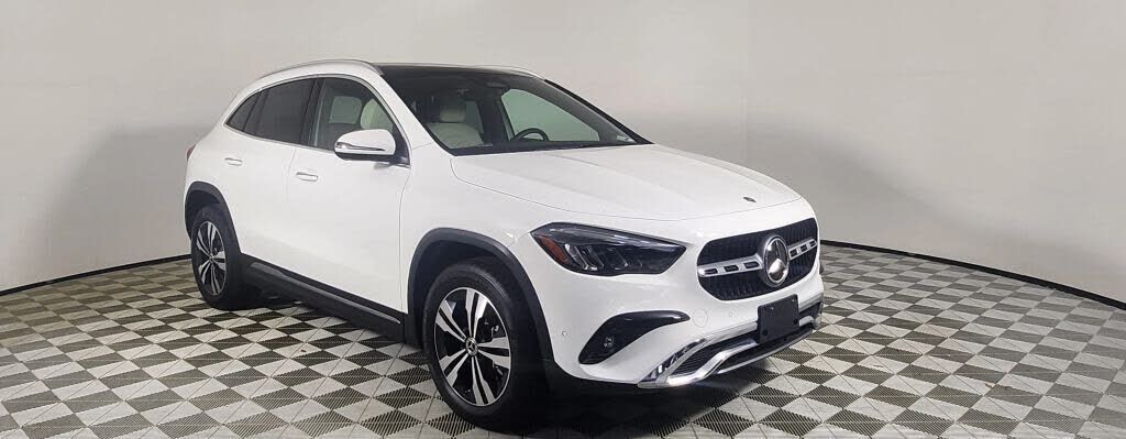 2024 MERCEDES-BENZ GLA-Class