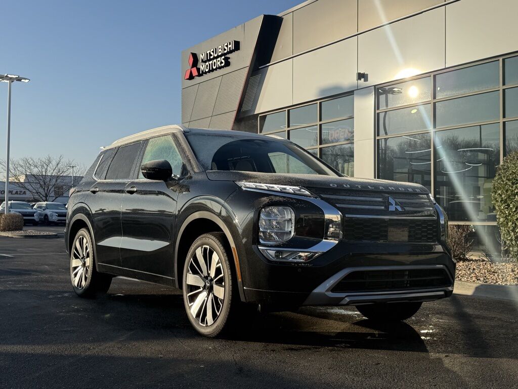 2025 MITSUBISHI Outlander