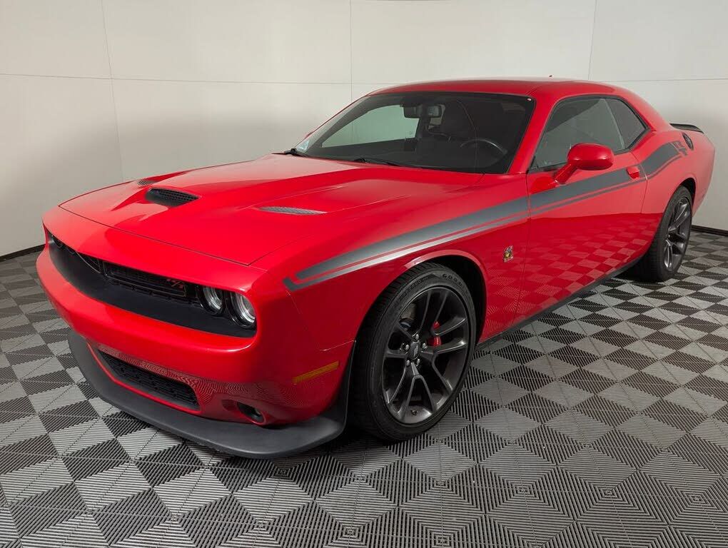 2020 DODGE Challenger