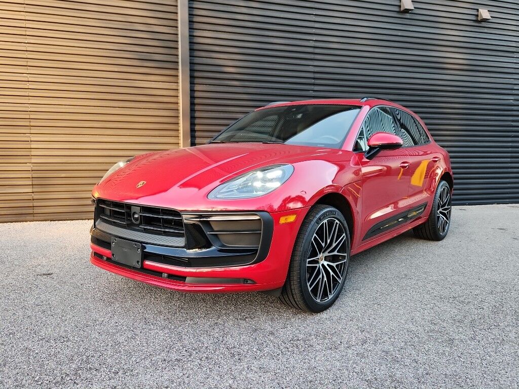 2024 PORSCHE Macan