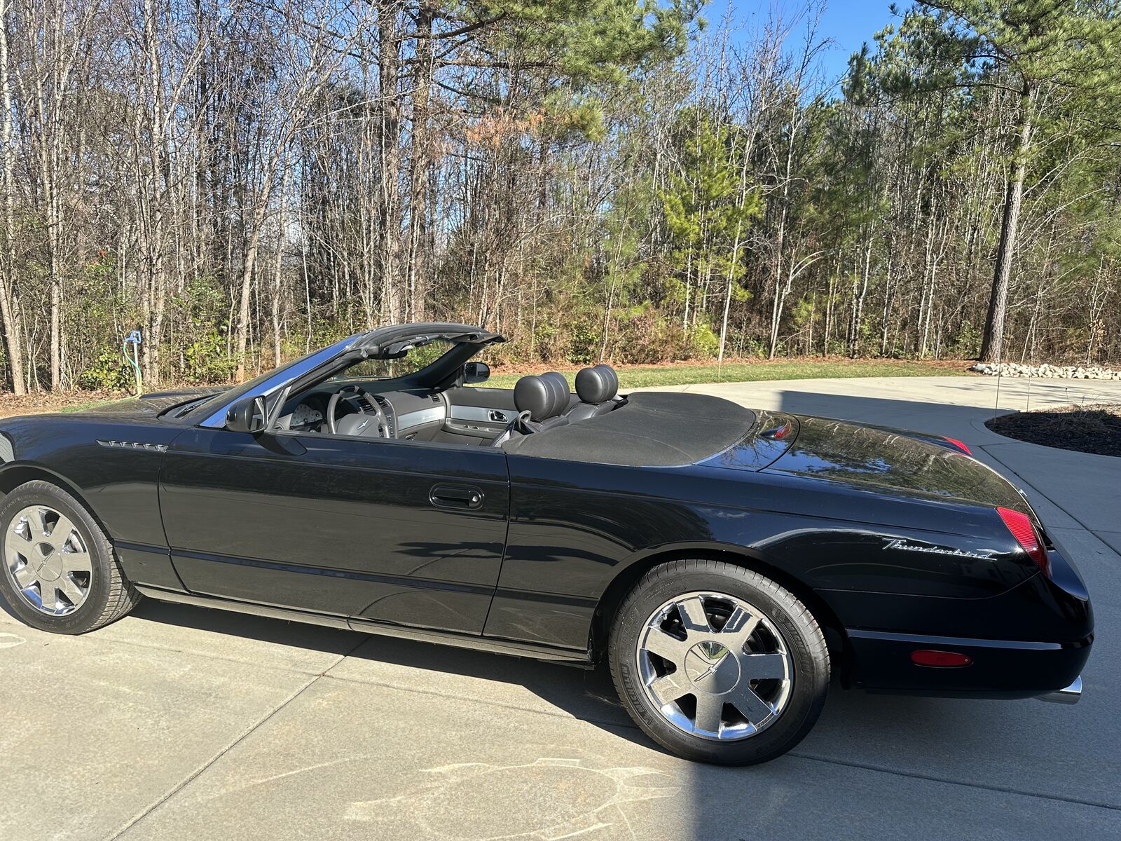 2002 FORD Thunderbird