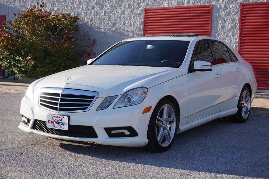 2011 MERCEDES-BENZ E-Class