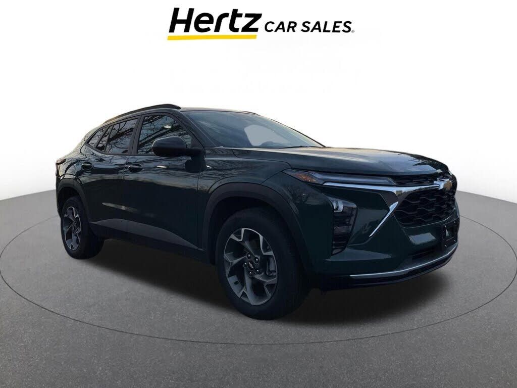 2025 CHEVROLET Trax