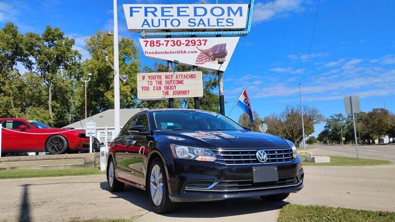 2018 VOLKSWAGEN Passat