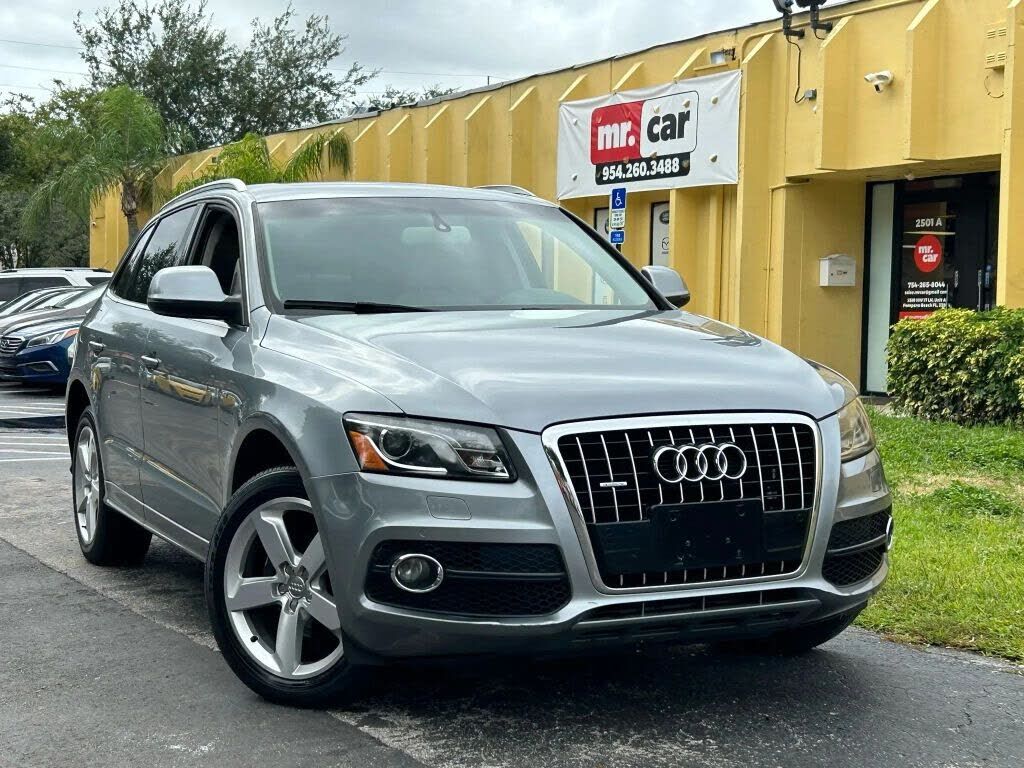 2011 AUDI Q5