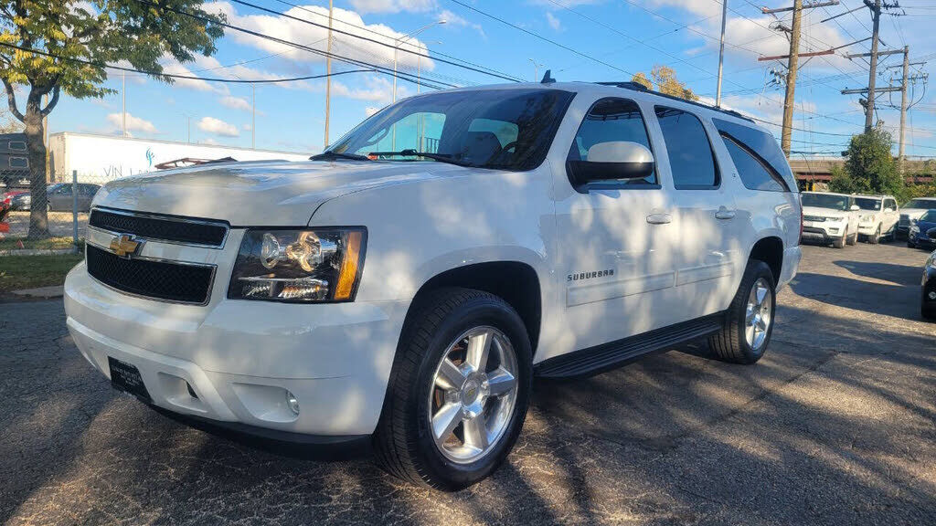 2014 CHEVROLET Suburban