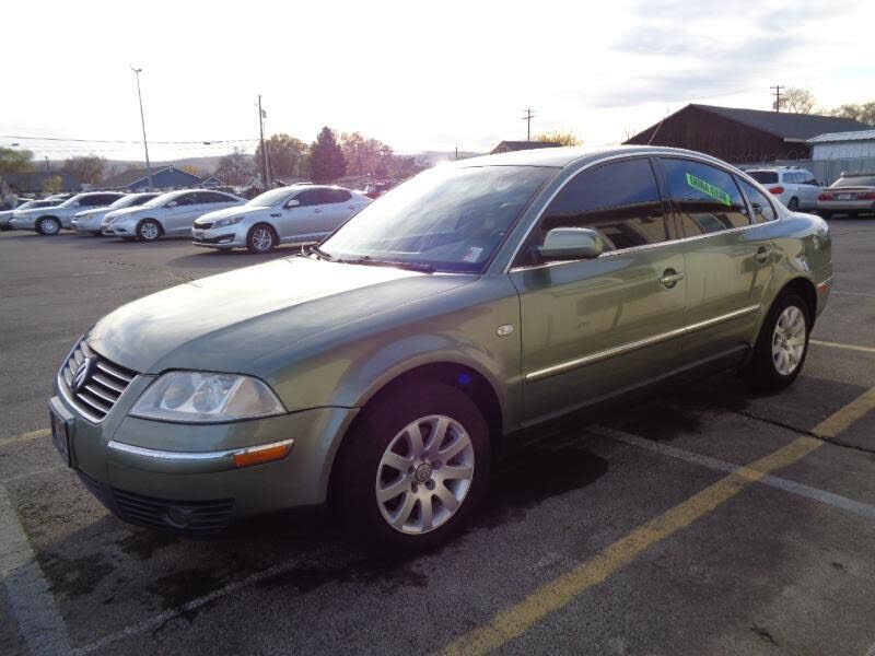 2003 VOLKSWAGEN Passat