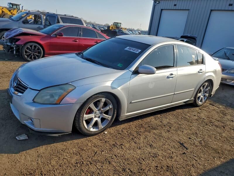 Nissan Maxima