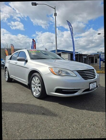 2012 CHRYSLER 200
