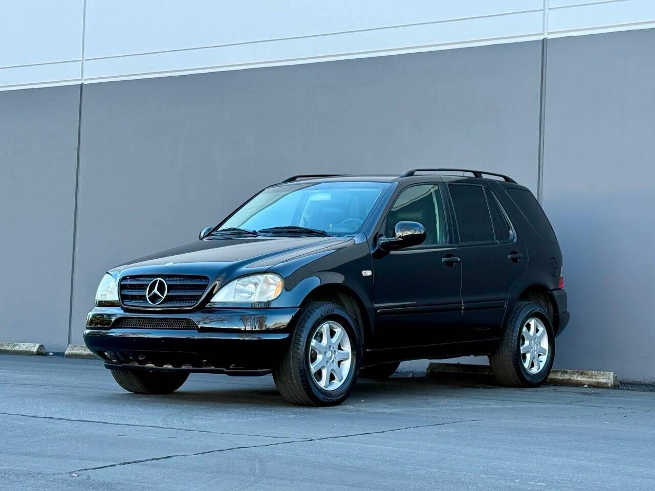 2000 MERCEDES-BENZ M-Class