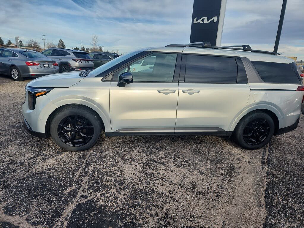 2025 KIA Carnival