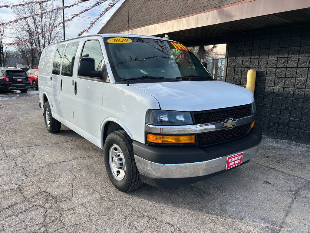 2020 CHEVROLET Express