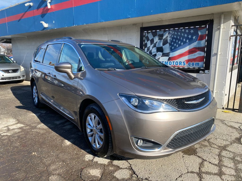 2017 CHRYSLER Pacifica
