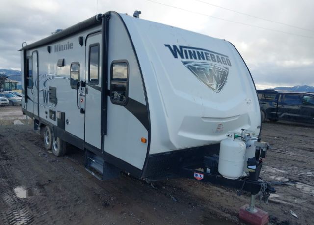 2018 WINNEBAGO OF INDIANA Minnie