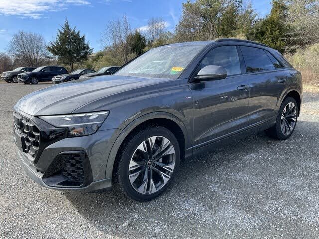 2025 AUDI Q8