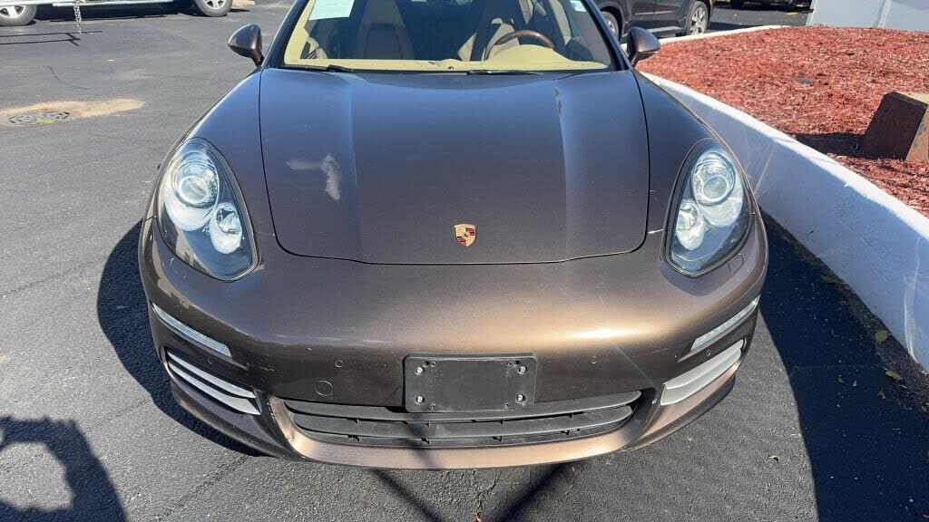 2014 PORSCHE Panamera