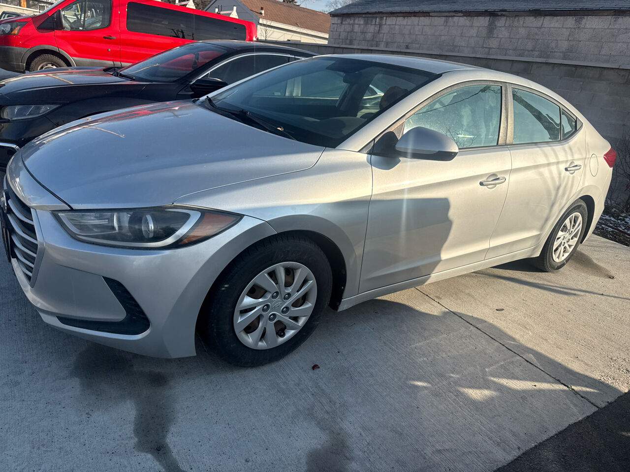 2017 HYUNDAI Elantra