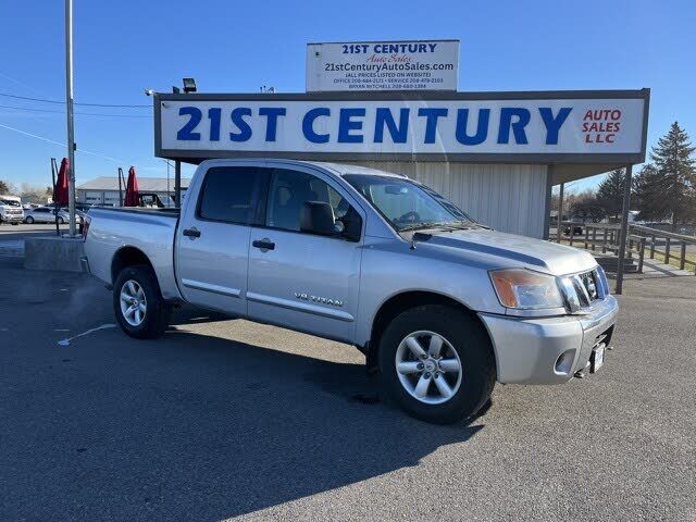 2015 NISSAN Titan