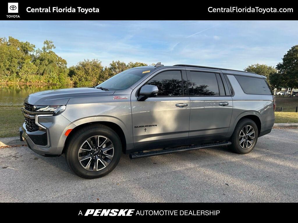 2022 CHEVROLET Suburban