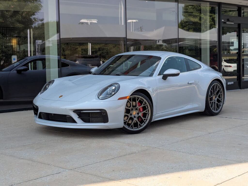 2024 PORSCHE 911