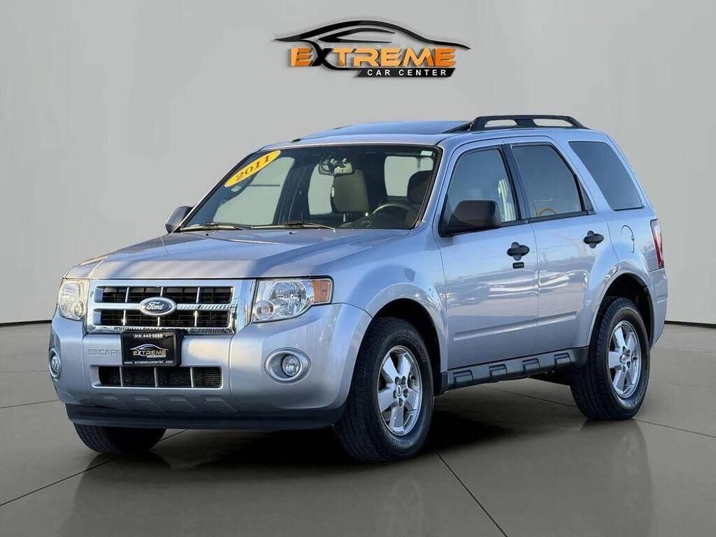 2011 FORD Escape