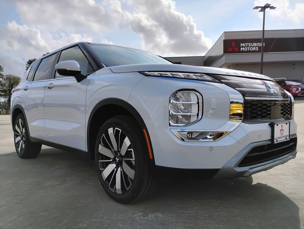 2026 MITSUBISHI Outlander