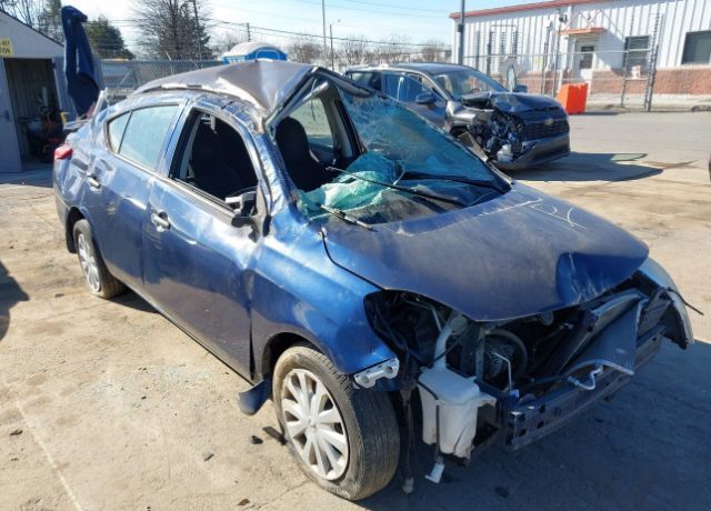Nissan Versa