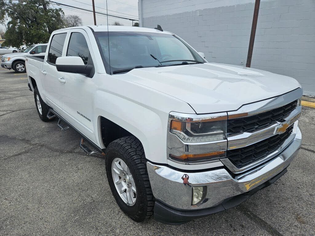 2017 CHEVROLET Silverado