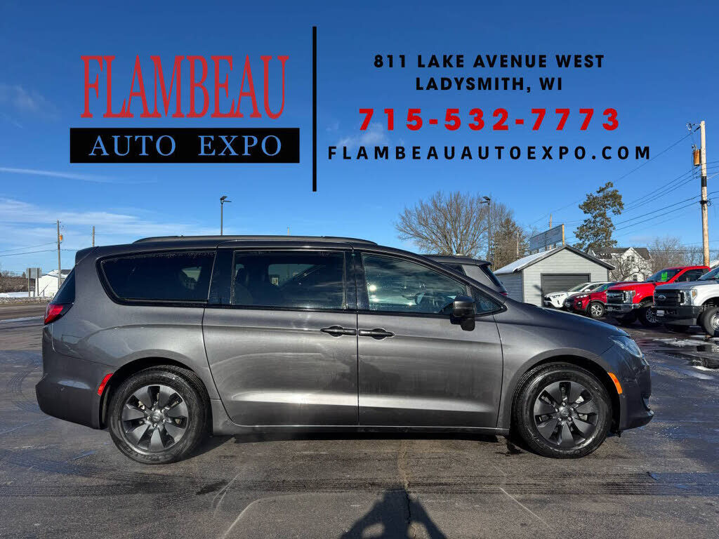 2020 CHRYSLER Pacifica