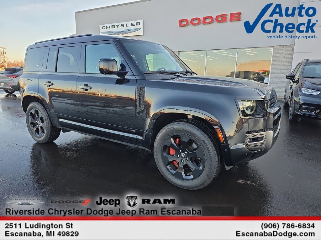 2020 LAND ROVER Defender