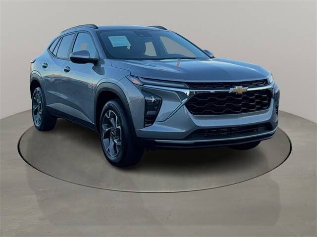 2025 CHEVROLET Trax