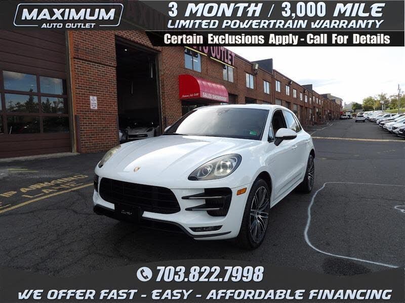 2016 PORSCHE Macan