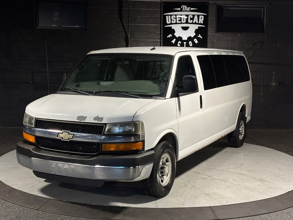 2012 CHEVROLET Express