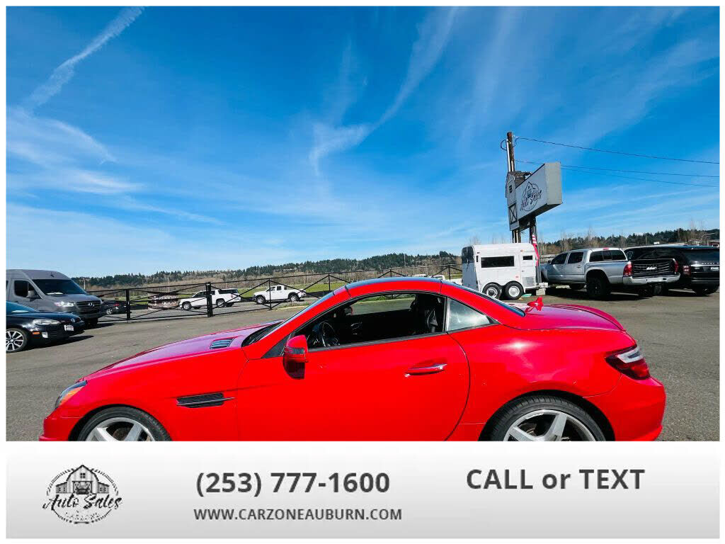 2016 MERCEDES-BENZ SLK-Class