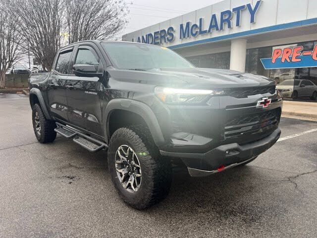 2024 CHEVROLET Colorado