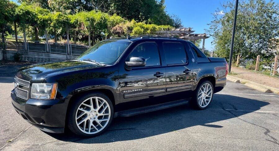 2013 CHEVROLET Avalanche
