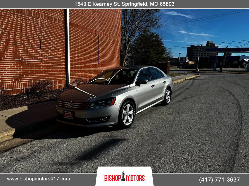 2013 VOLKSWAGEN Passat