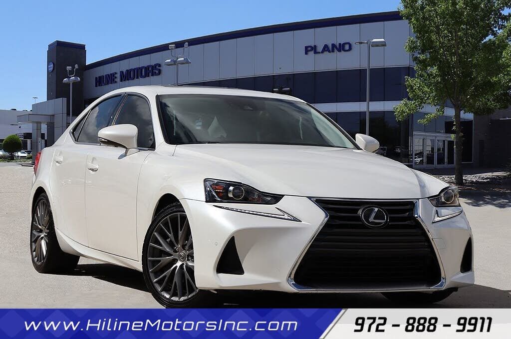 2018 LEXUS IS