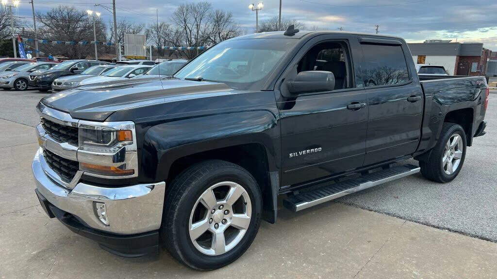 2017 CHEVROLET Silverado