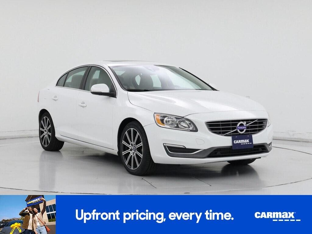2017 VOLVO S60