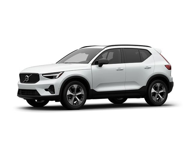 2026 VOLVO XC40