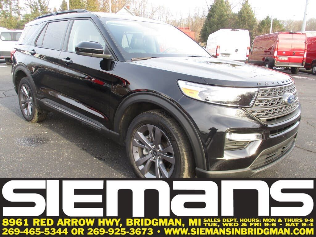 2023 FORD Explorer