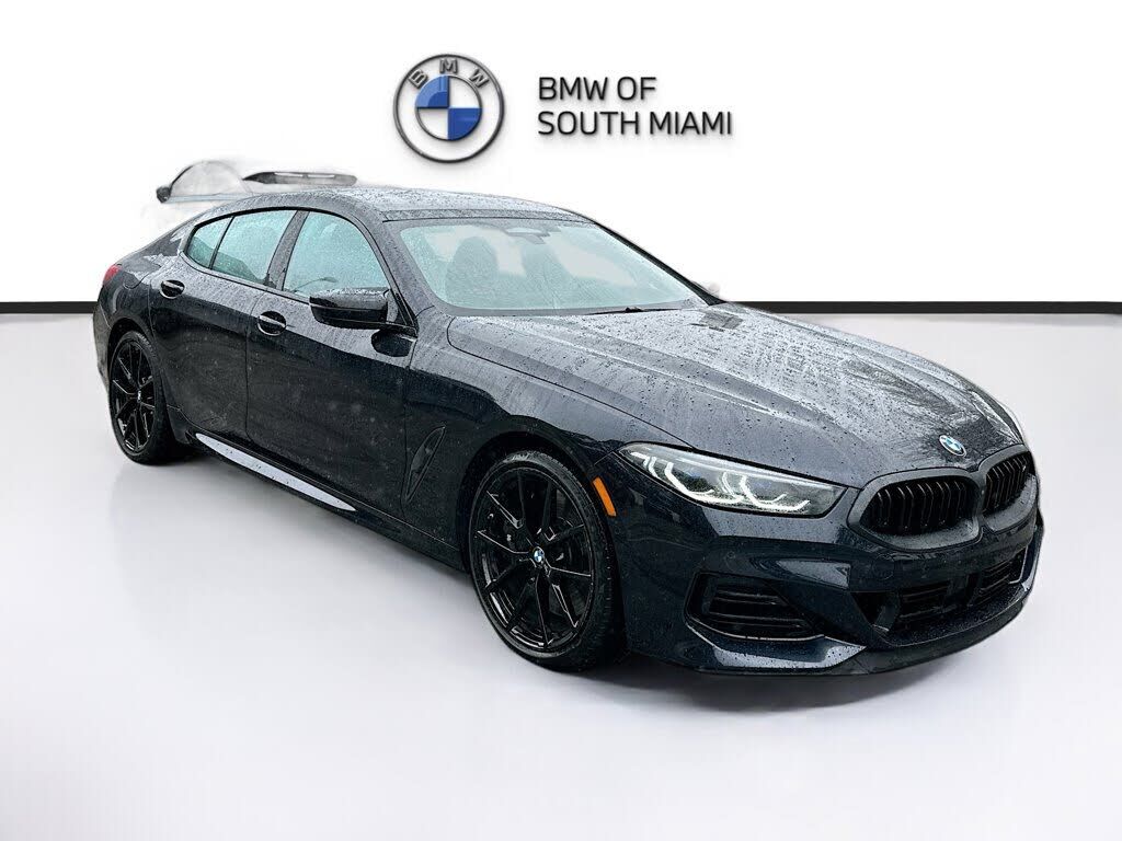2023 BMW M8