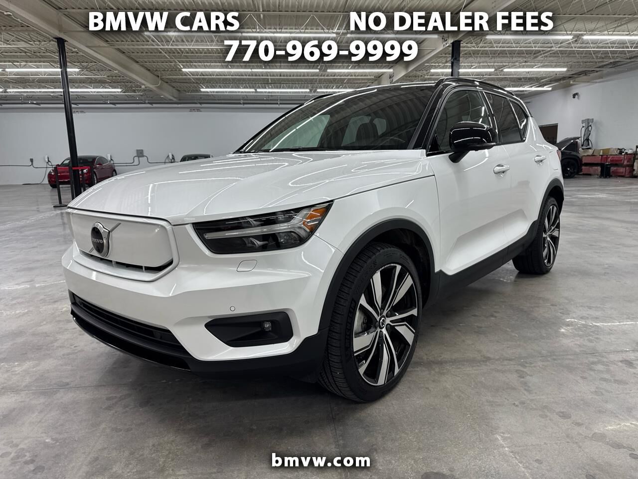 2021 VOLVO XC40